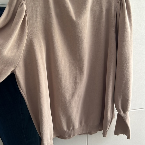 Jack + Avery Ribbed Puff Sleeve Sweater. - Picture 11 of 11